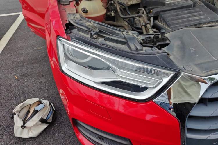 Used Audi Q3 2017 30 TFSI Fashion Model Right Front Headlight