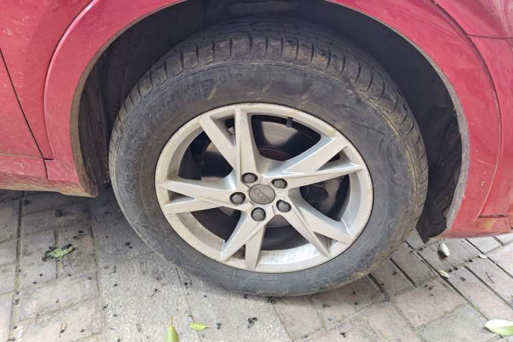 Used Audi Q3 2017 30 TFSI Fashion Model Right Front Wheel Hub