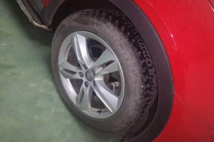 Used Audi Q3 2017 30 TFSI Standard Model Right Front Wheel Hub