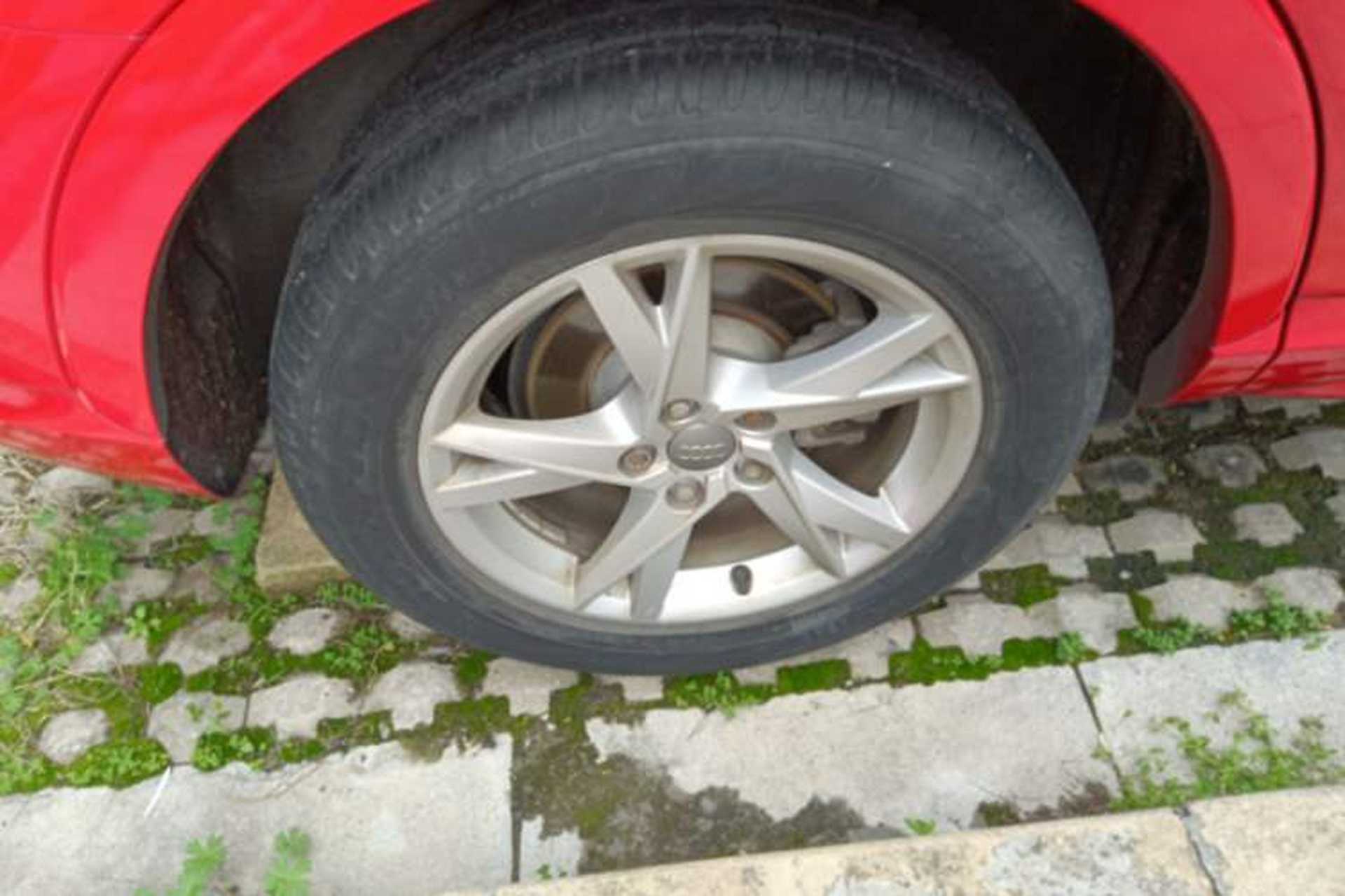 Used Audi Q3 2017 35 TFSI Fashion Model Right Rear Wheel Hub