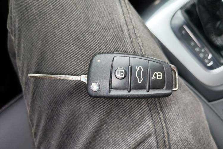 Used Audi Q3 2017 30 TFSI Fashion Model Vehicle Key