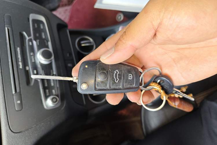 Used Audi Q3 2017 30 TFSI Fashion Model Vehicle Key