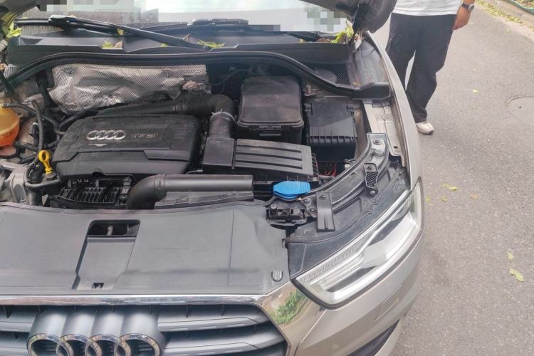 Used Audi Q3 2017 35 TFSI Fashion Model Engine Bay Left