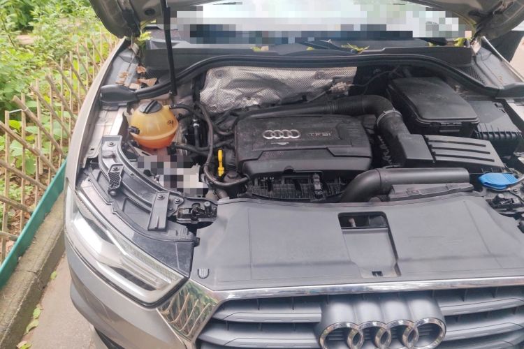 Used Audi Q3 2017 35 TFSI Fashion Model Engine Bay Right