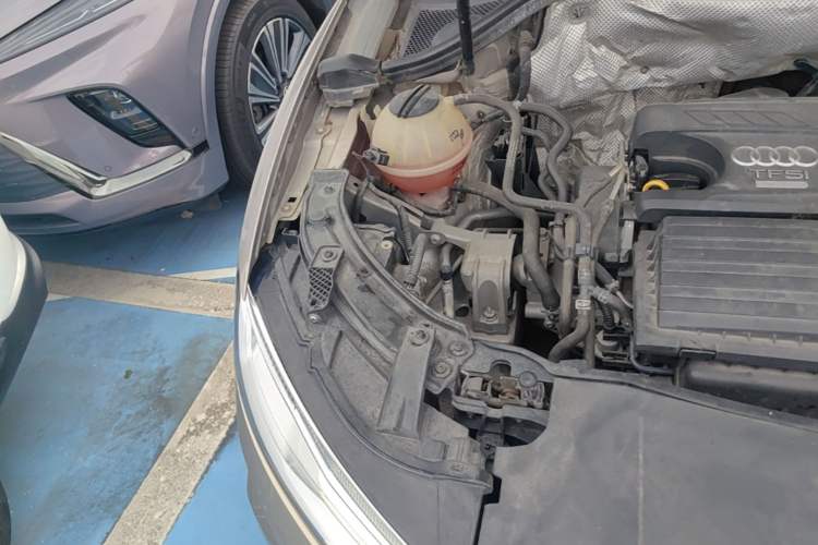 Used Audi Q3 2017 30 TFSI Fashion Model Engine Bay Right
