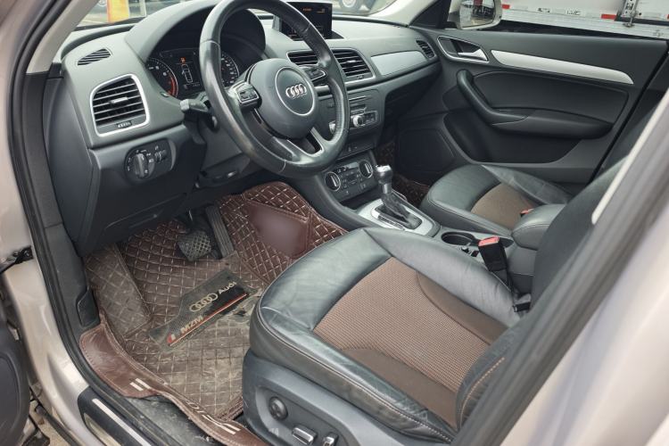 Used Audi Q3 2017 35 TFSI Fashion Model Interior 2