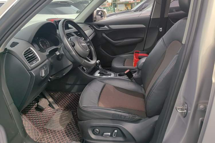 Used Audi Q3 2017 30 TFSI Fashion Model Left Front Seat