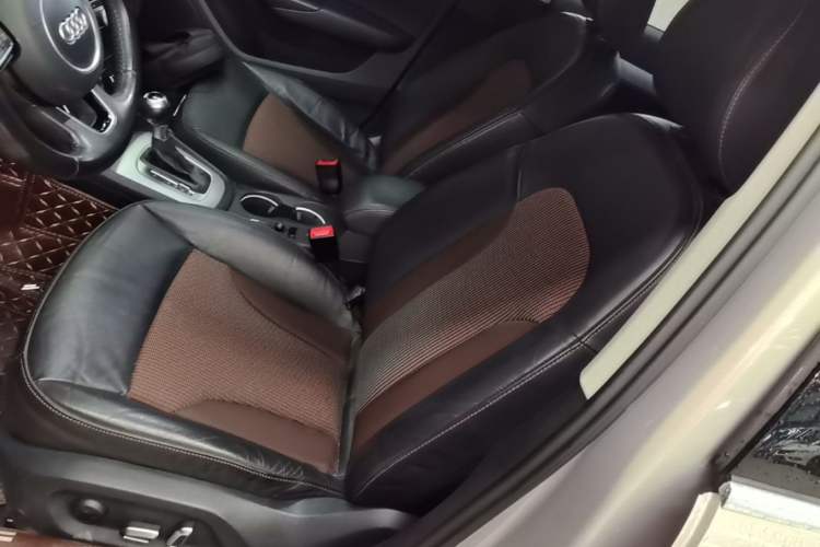 Used Audi Q3 2017 35 TFSI Fashion Model Left Front Seat