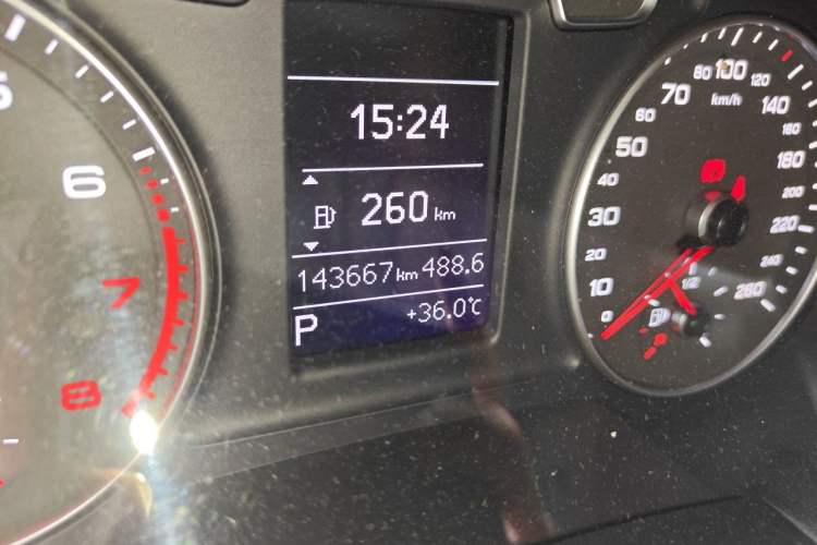 Used Audi Q3 2017 30 TFSI Fashion Model Odometer Close Up