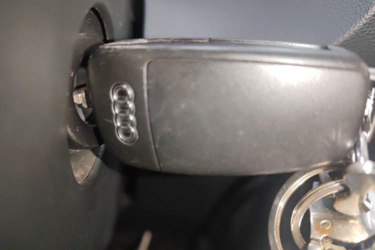 Used Audi Q3 2017 35 TFSI Fashion Model Vehicle Key