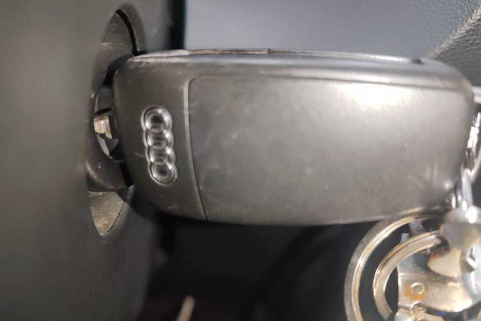Used Audi Q3 2017 35 TFSI Fashion Model Vehicle Key
