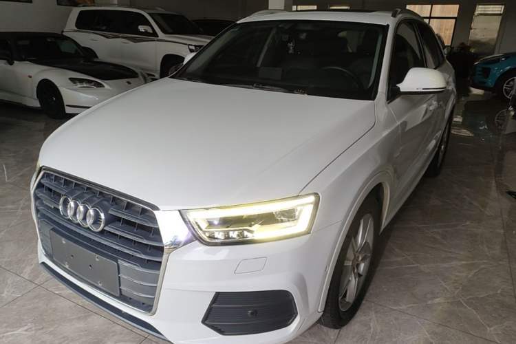 Used Audi Q3 2017 35 TFSI quattro all-wheel drive fashion model Guazi used car, China used car export, Used car for sale, Used cars, Cheapest cars for sale