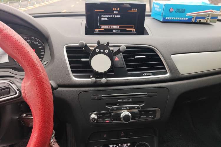 Used Audi Q3 2017 35 TFSI Fashion Model Audio And AC Panel