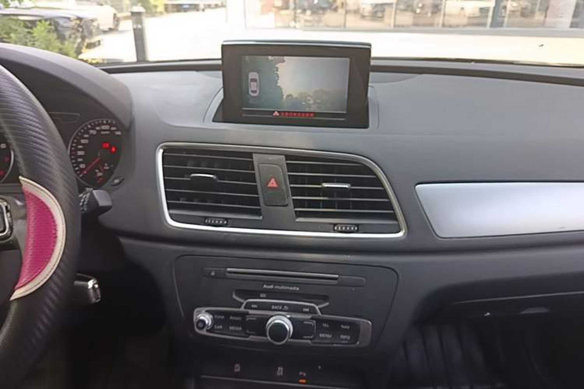 Used Audi Q3 2017 35 TFSI Fashion Model Audio And AC Panel