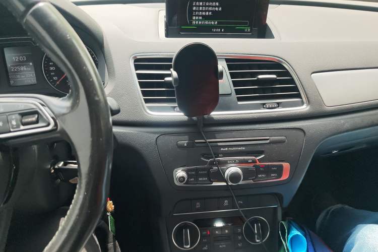 Used Audi Q3 2017 30 TFSI Fashion Model Audio And AC Panel
