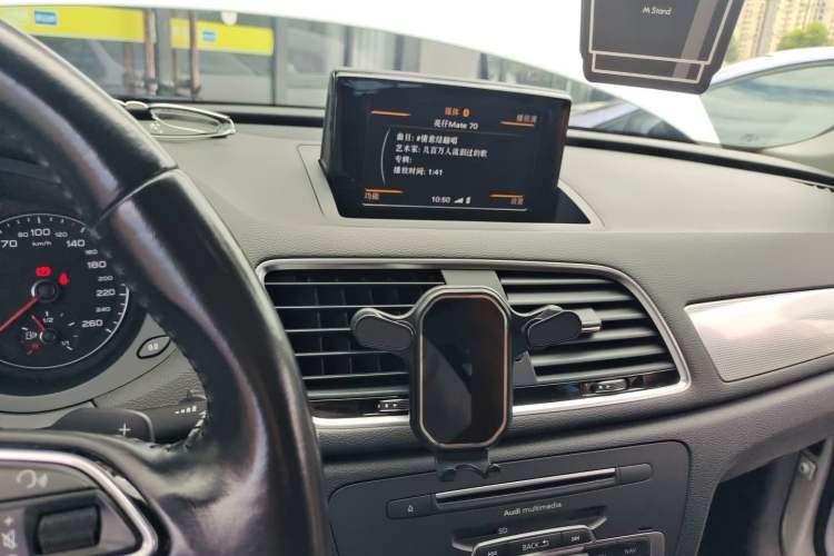 Used Audi Q3 2017 30 TFSI Sport Edition Audio And AC Panel