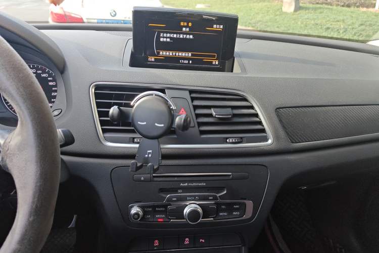 Used Audi Q3 2017 35 TFSI Fashion Model Audio And AC Panel