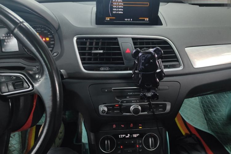 Used Audi Q3 2017 30 TFSI Fashion Model Audio And AC Panel
