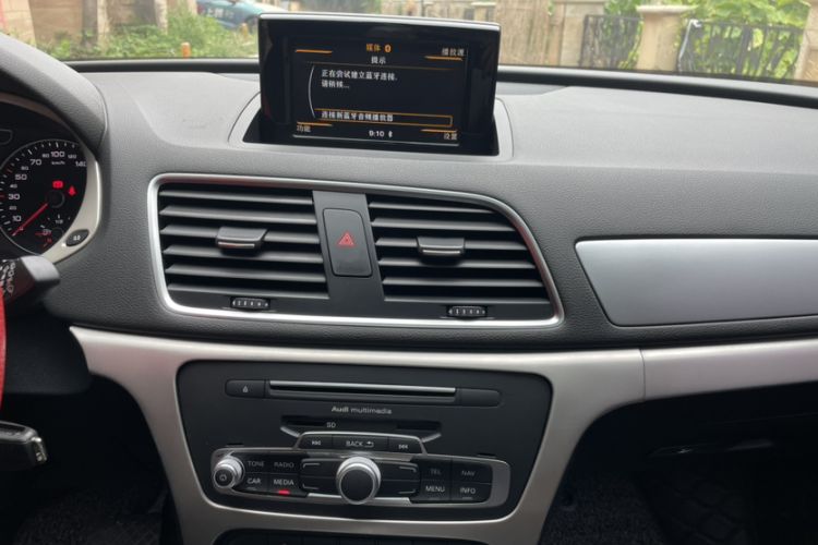 Used Audi Q3 2017 35 TFSI Fashion Model Audio And AC Panel