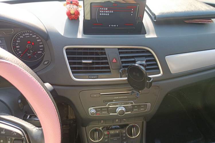 Used Audi Q3 2017 30 TFSI Fashion Model Audio And AC Panel