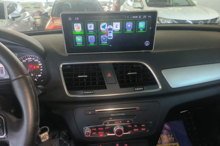 Used Audi Q3 2017 35 TFSI Fashion Model Audio And AC Panel