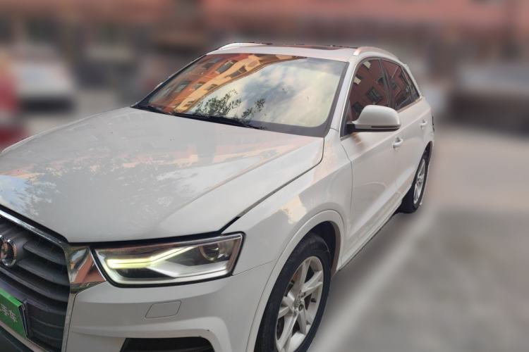 Audi Q3 2017 35 TFSI Fashion Model с пробегом Guazi used car, China used car export, Used car for sale, Used cars, Cheapest cars for sale