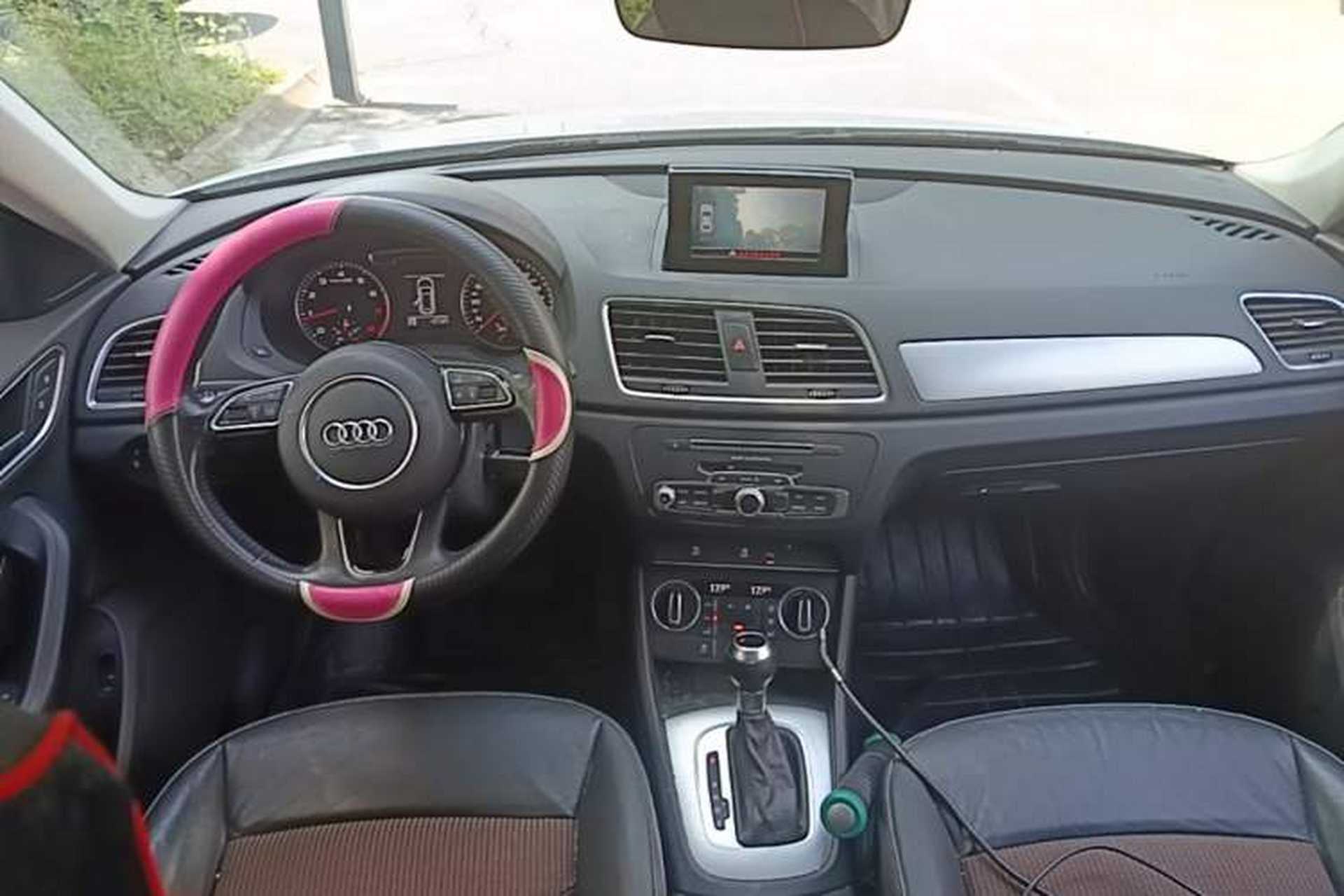 Used Audi Q3 2017 35 TFSI Fashion Model Center Console