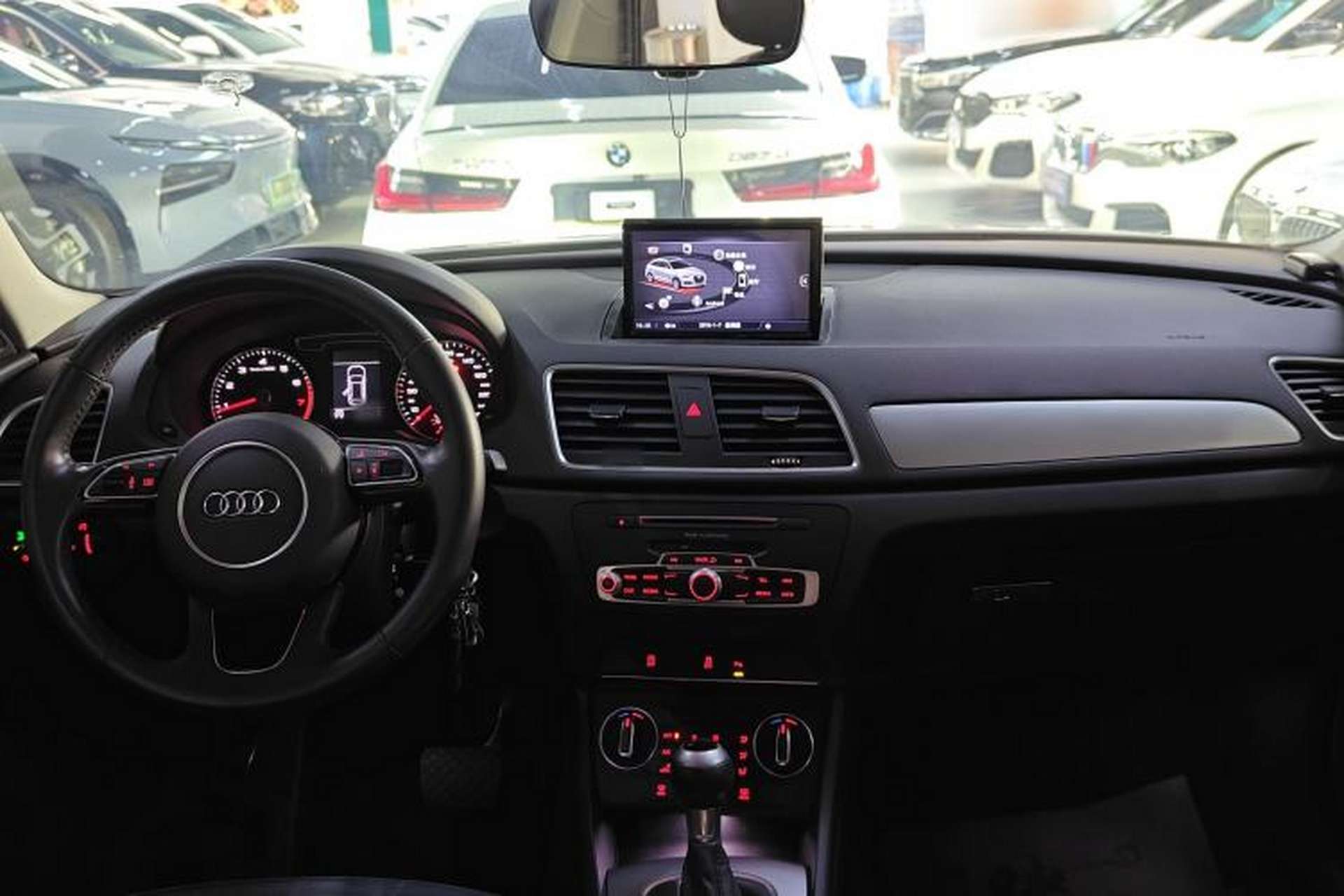 Used Audi Q3 2017 30 TFSI Fashion Model Center Console