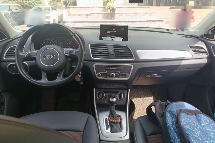 Used Audi Q3 2017 30 TFSI Fashion Model Center Console