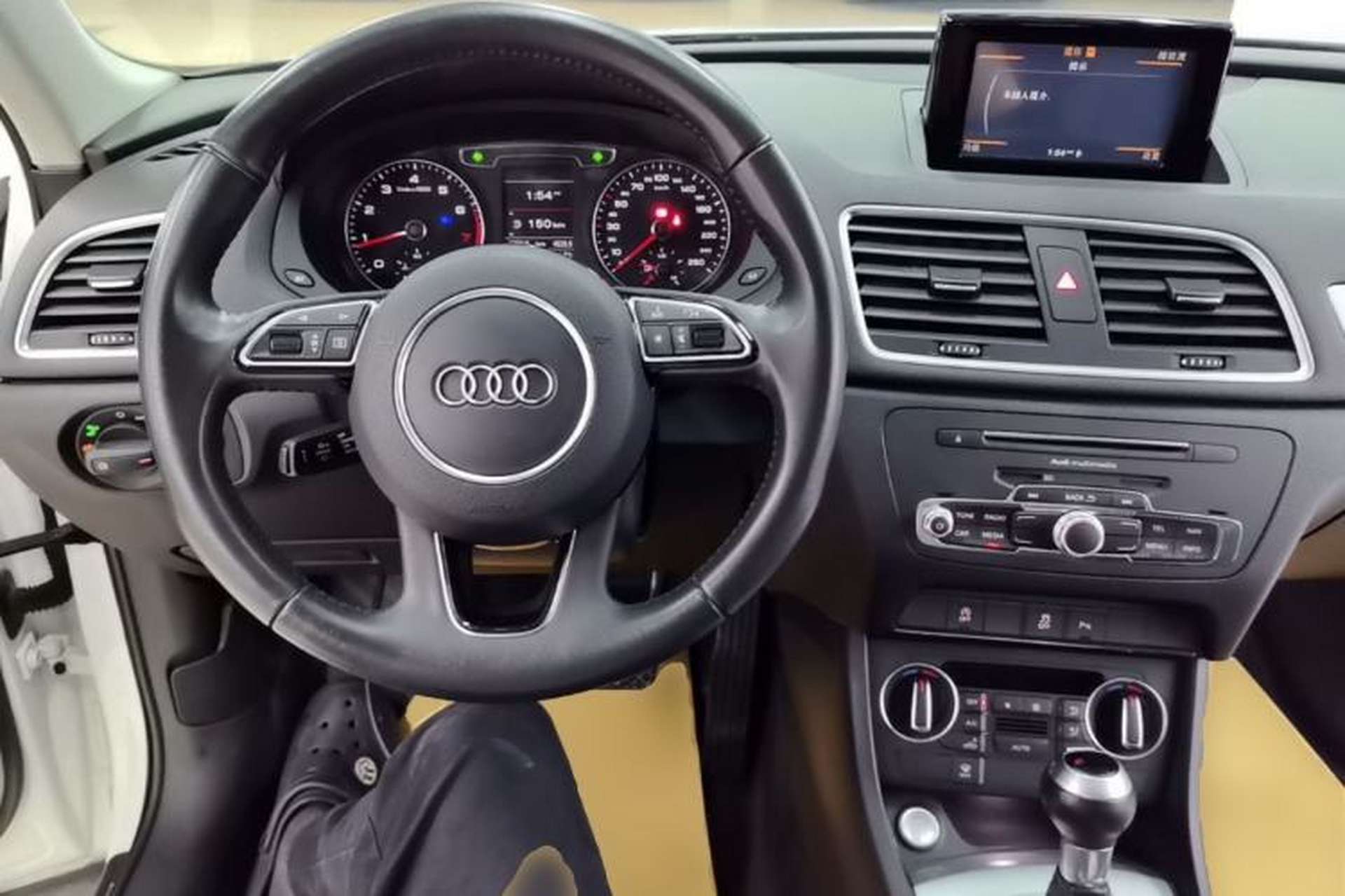 Used Audi Q3 2017 30 TFSI Fashion Model Center Console