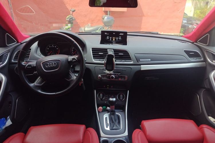 Used Audi Q3 2017 30 TFSI Standard Model Center Console