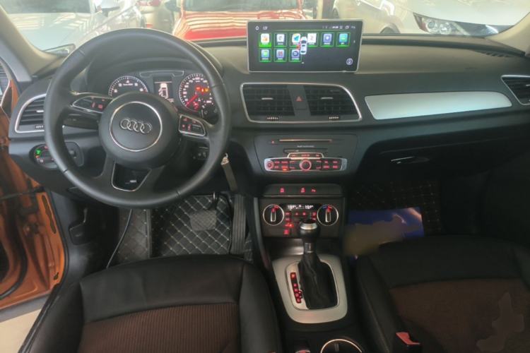 Used Audi Q3 2017 35 TFSI Fashion Model Center Console