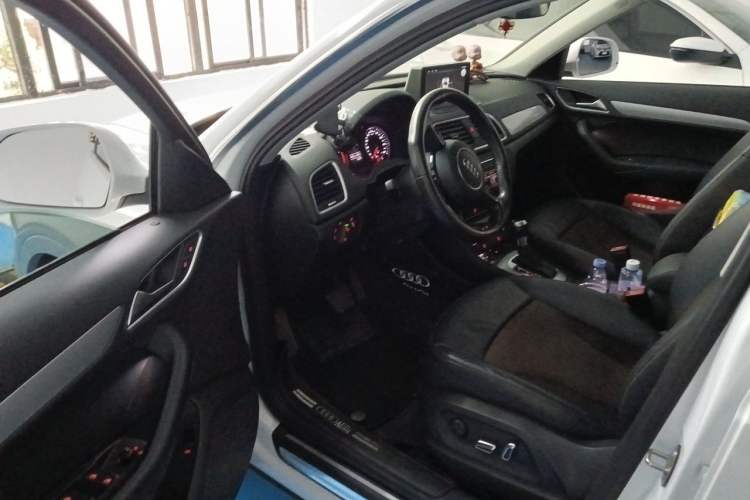 Used Audi Q3 2017 30 TFSI Fashion Model Driver Seat