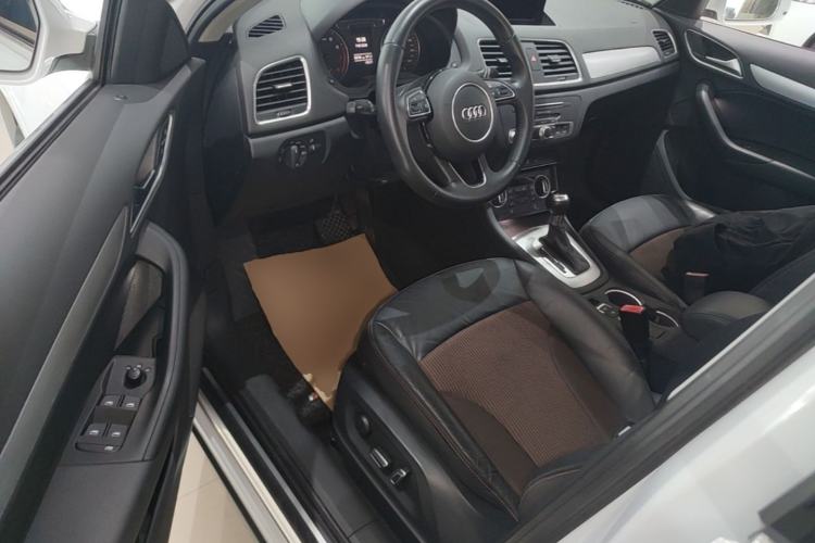 Used Audi Q3 2017 30 TFSI Fashion Model Driver Seat