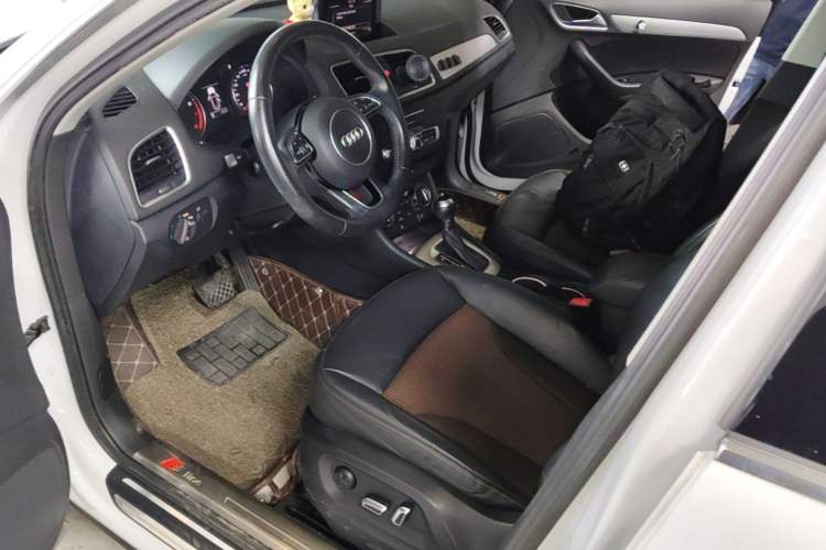 Used Audi Q3 2017 30 TFSI Fashion Model Driver Seat