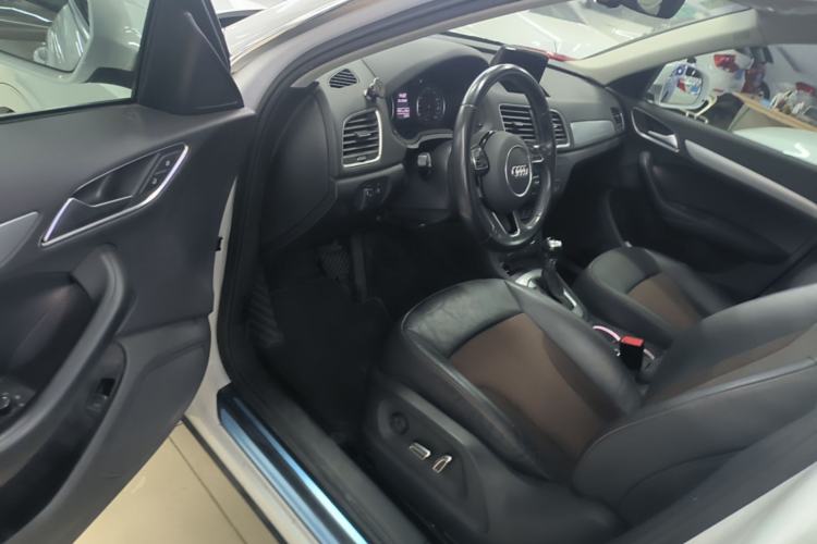 Used Audi Q3 2017 35 TFSI Fashion Model Driver Seat