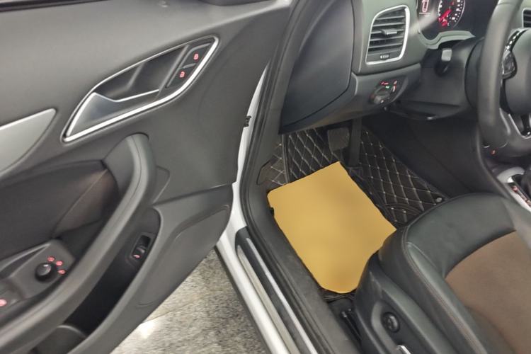 Used Audi Q3 2017 35 TFSI Fashion Model Driver Seat