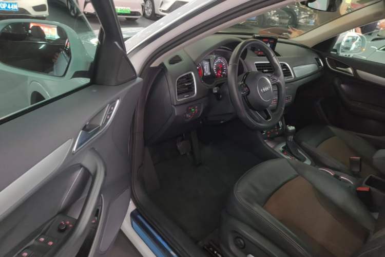 Used Audi Q3 2017 30 TFSI Fashion Model Driver Seat