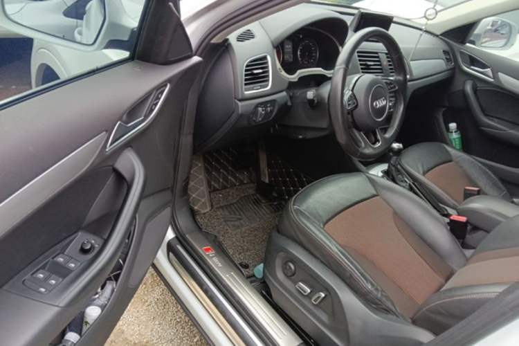 Used Audi Q3 2017 35 TFSI Fashion Model Driver Seat