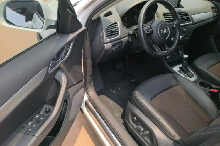Used Audi Q3 2017 30 TFSI Fashion Model Driver Seat