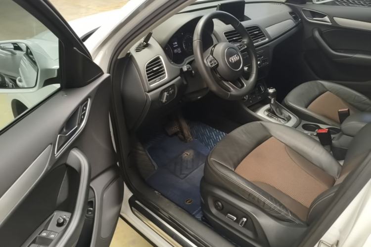 Used Audi Q3 2017 35 TFSI Fashion Model Driver Seat