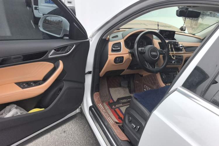 Used Audi Q3 2017 35 TFSI Fashion Model Driver Seat