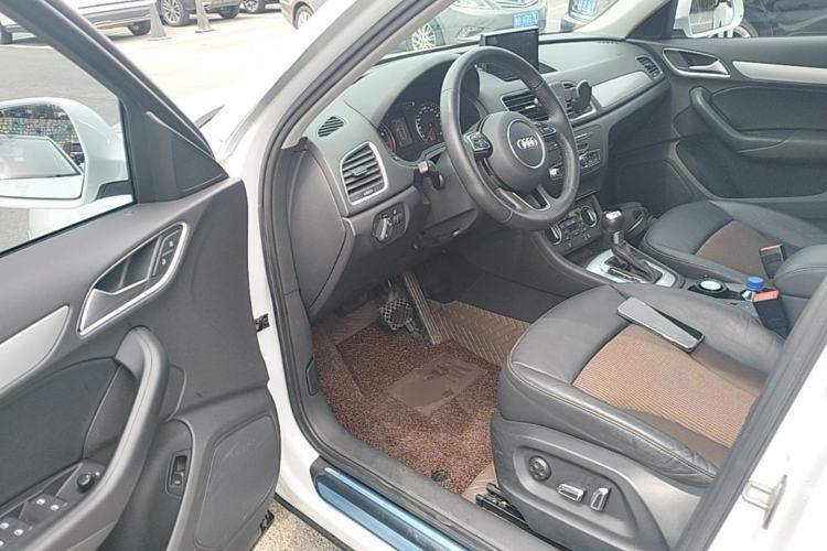 Used Audi Q3 2017 30 TFSI Fashion Model Driver Seat