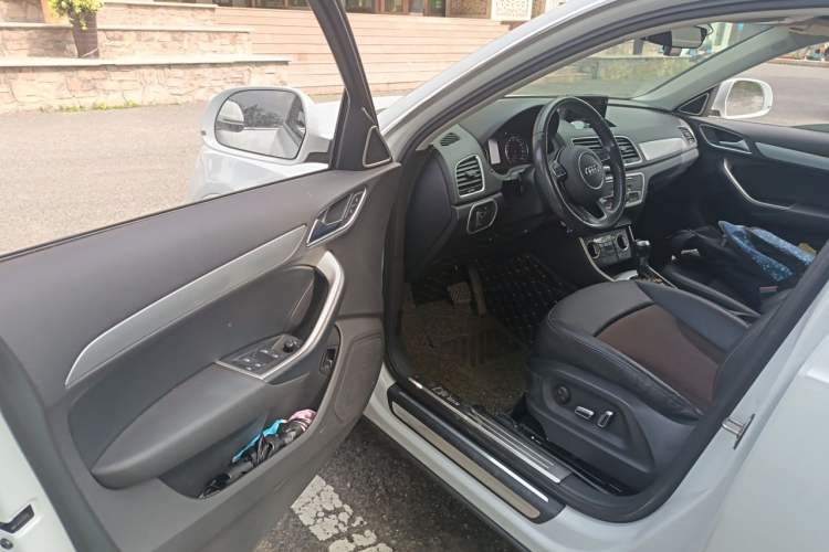 Used Audi Q3 2017 30 TFSI Fashion Model Driver Seat