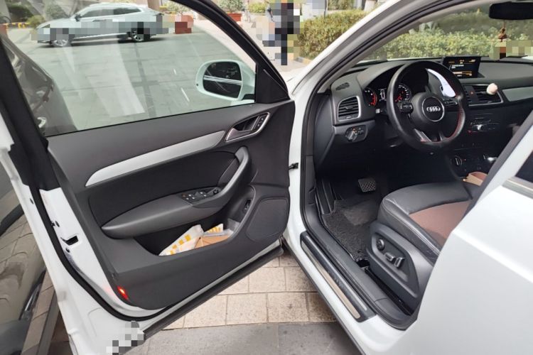 Used Audi Q3 2017 30 TFSI Fashion Model Driver Seat