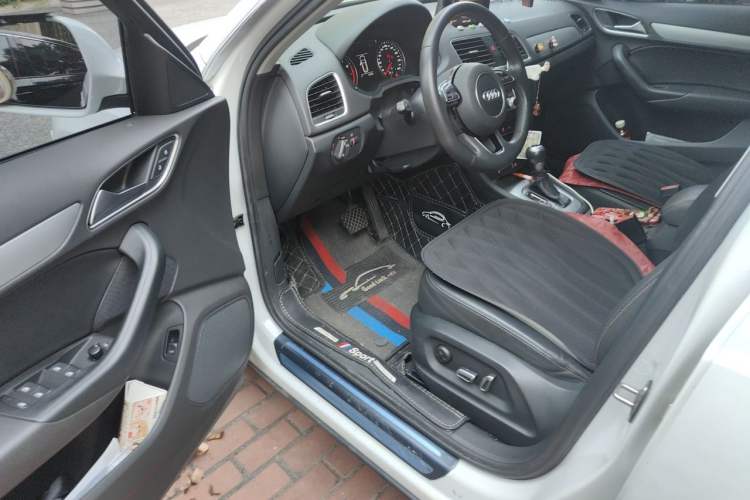 Used Audi Q3 2017 35 TFSI Fashion Model Driver Seat