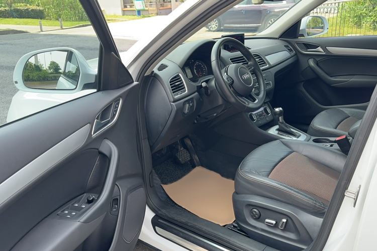 Used Audi Q3 2017 30 TFSI Fashion Model Driver Seat