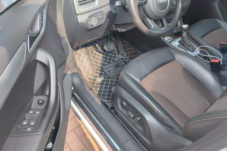 Used Audi Q3 2017 30 TFSI Fashion Model Driver Seat