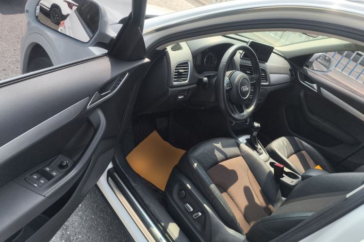 Used Audi Q3 2017 30 TFSI Fashion Model Driver Seat