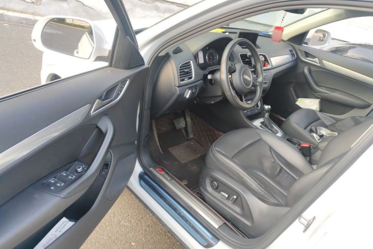Used Audi Q3 2017 30 TFSI Fashion Model Driver Seat